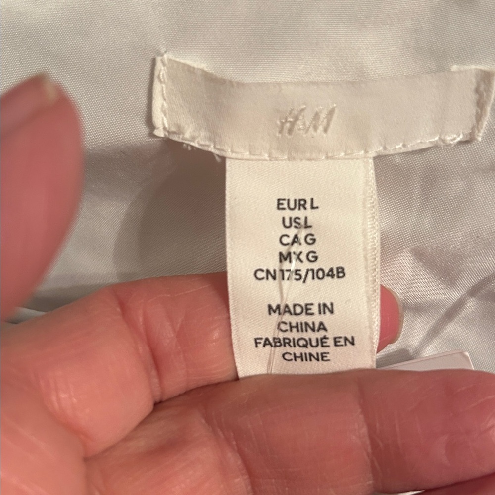 H&M white sequin blouse size large - Picture 7 of 8